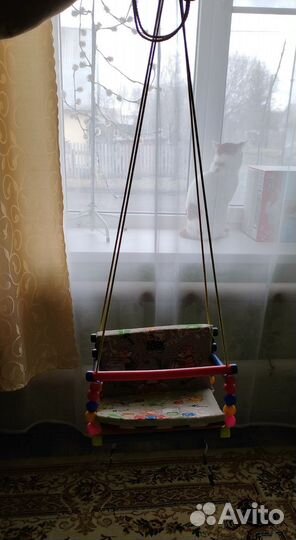 Детская качель подвесная