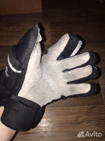 Краги хоккейные bauer supreme