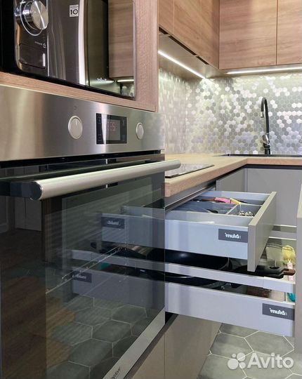 Кухонные гарнитуры