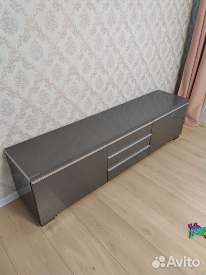 Тумба под телевизор
