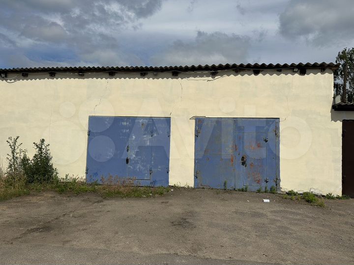 Гараж, > 30 м²