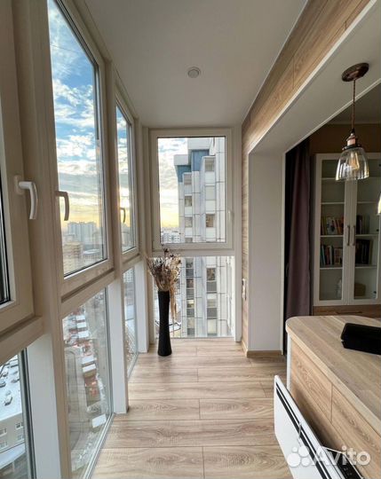 Отделка балконов и лоджий, утепление, остекление