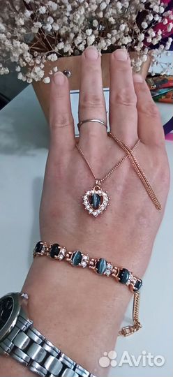 Браслет с цепочкой и кулоном