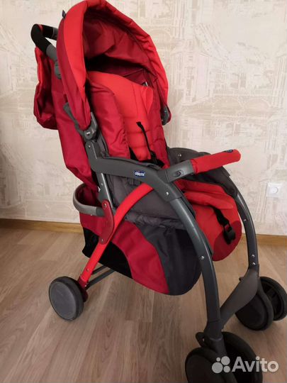 Прогулочная коляска chicco