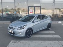 Hyundai Solaris 1.4 AT, 2012, 161 359 км, с пробегом, цена 880 000 руб.