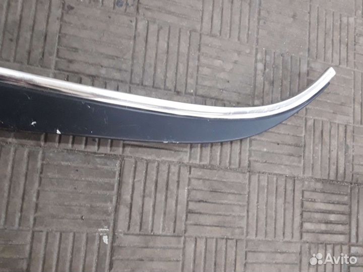 Молдинг задний левый BMW E30