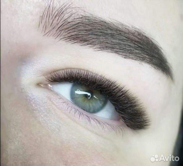 Наращивание ресниц и оформление бровей