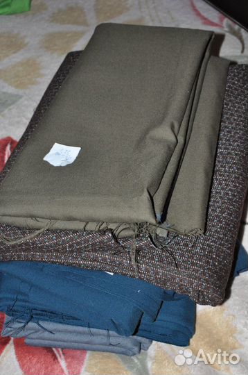 Ткани, военные шерсть, ткань для сари