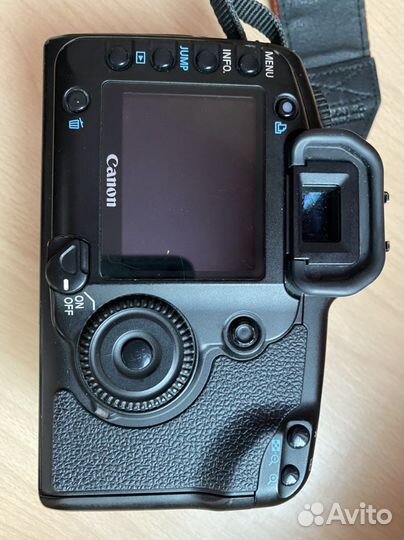 Зеркальная камера canon 5D