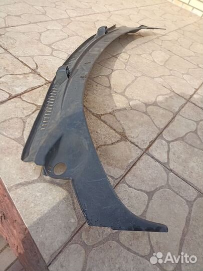 Жабо (накладка дворников)от Фольцваген Шаран 1