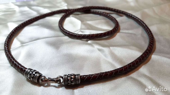 Гайтан/чокер из плетеной кожи коричневого цвета