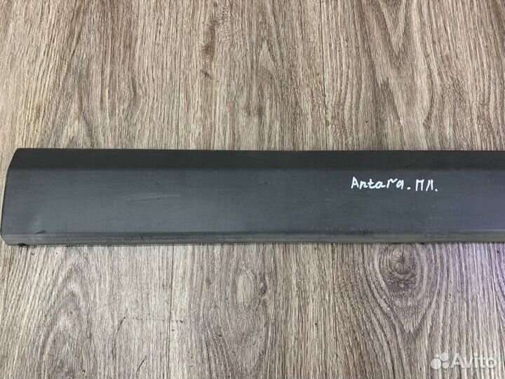 Молдинг на дверь передний левый Opel Antara