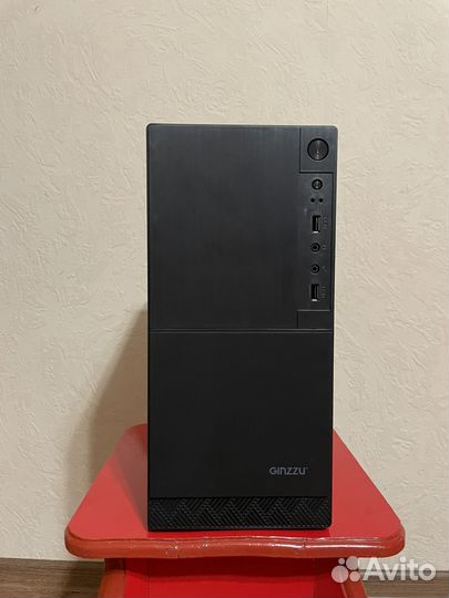 Компактный игровой компьютер