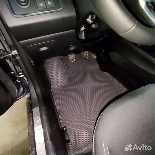 Эваковрики для Рено Дастер 2