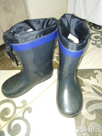 Резиновые сапоги