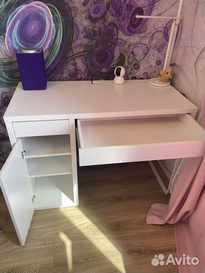 Стол письменный Икеа