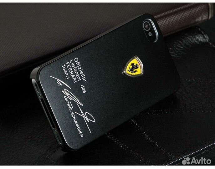 Чехол с эмблемой 