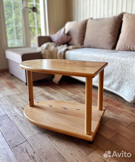 Столик журнальный кофейный на колесиках деревянный