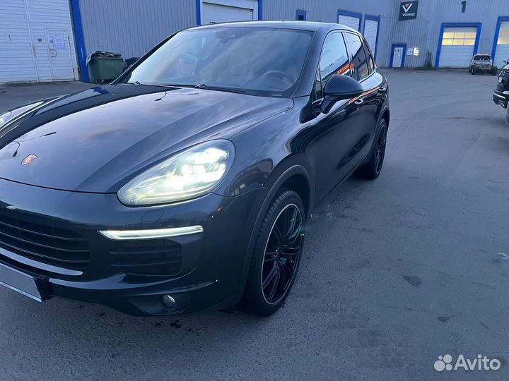 Porsche Cayenne 3.0 AT, 2016, 133 000 км