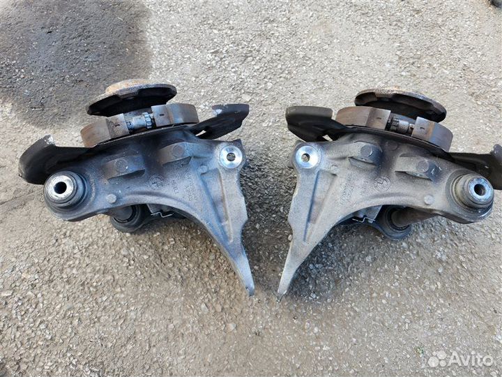 Кулак поворотный задний Bmw X5 E70 N62B48B 2012