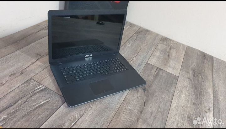 Ноутбук asus
