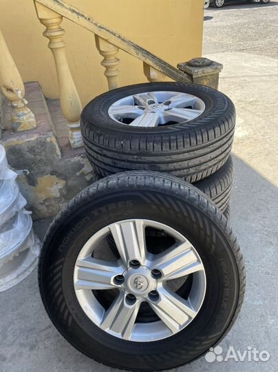 R18 Nokian Tyres Hakka Black 2 SUV 285/60, PCD 5x100 DIA 11