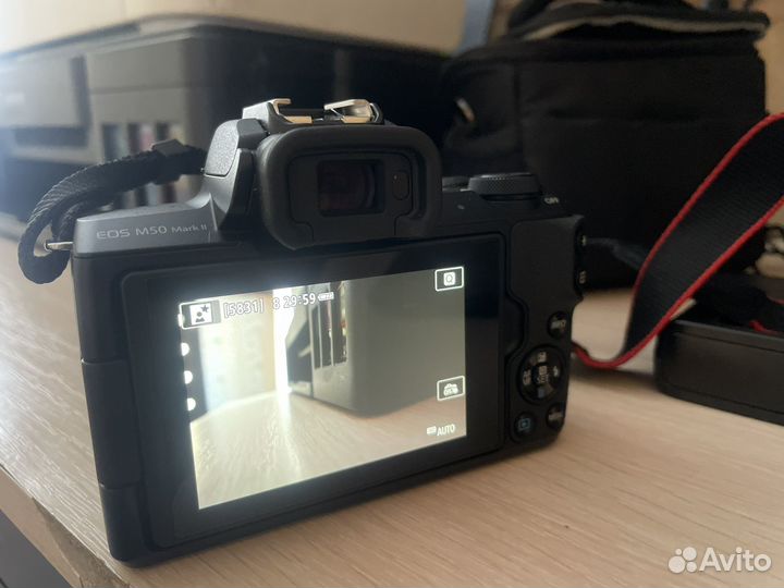 Беззеркальный фотоаппарат Canon EOS M50