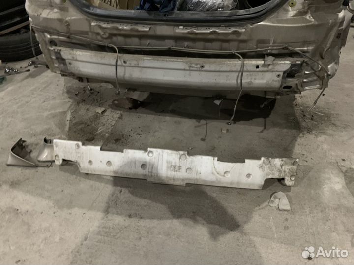 Усилитель заднего бампера Toyota Camry 40 06-11