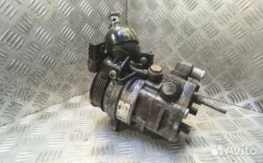 Насос гу бензиновый BMW 7 E65 (4BE18DH01)