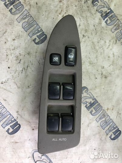 Блок управления стеклоподъемниками Toyota noah