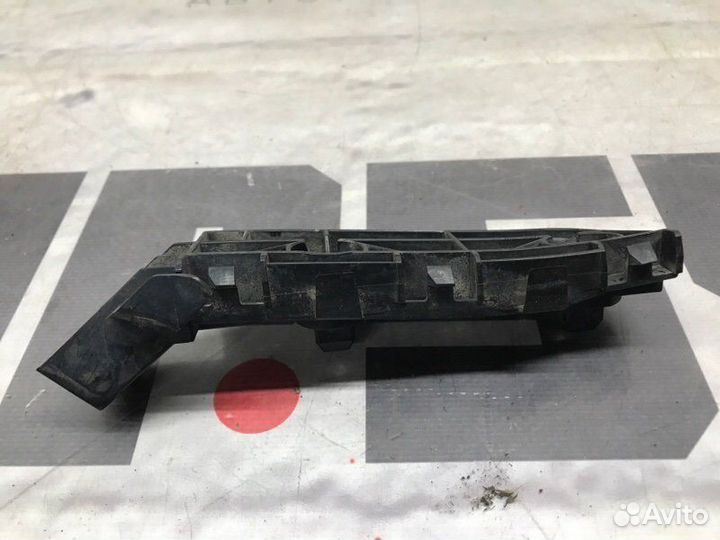 Крепление бампера переднее левое Honda Cr-V RE4