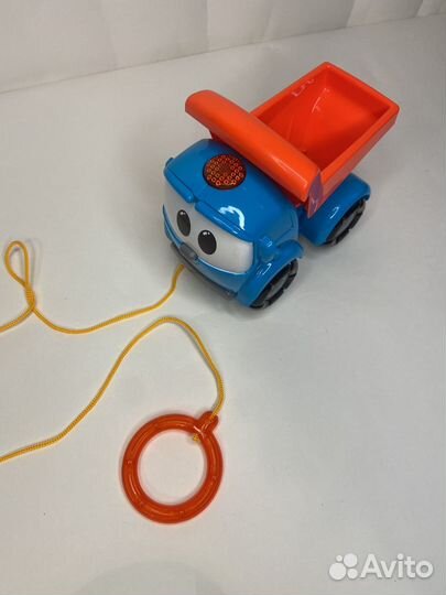 Грузовик лева