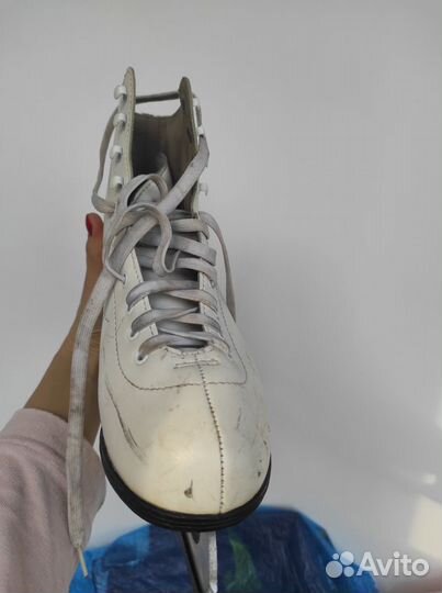 Коньки фигурные