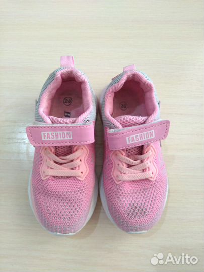 Кроссовки для девочки