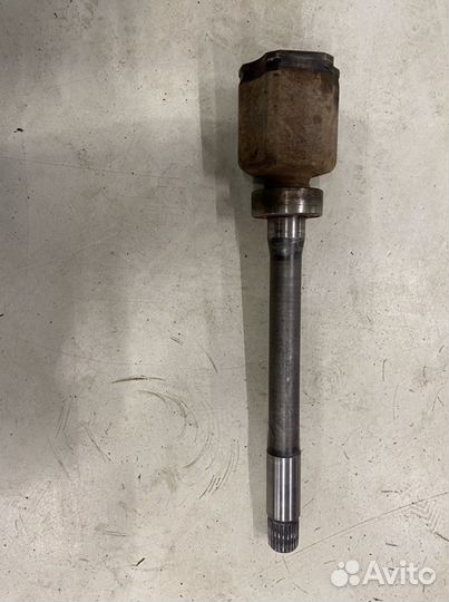 Шрус внутренний правый Toyota Sienna III