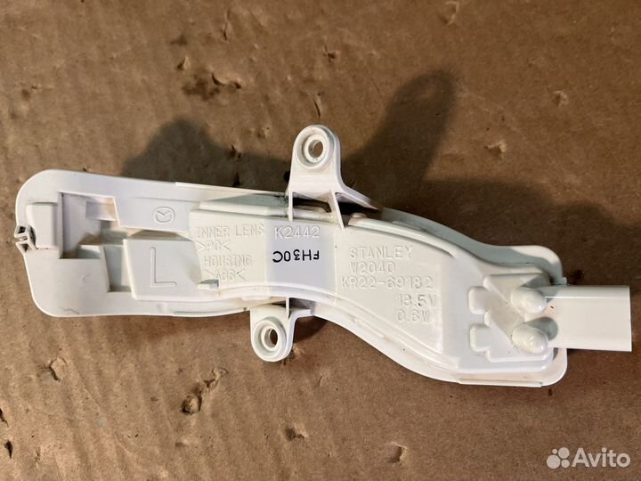 Повторитель поворота левого зеркала Mazda CX 5