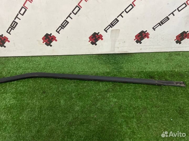 Бархотка передняя левая Chevrolet Spark M200