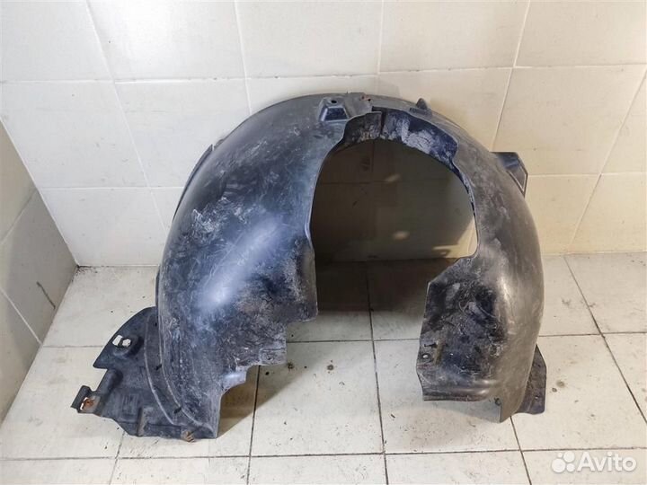 Подкрылок передний правый Mercedes Benz ML W164 2