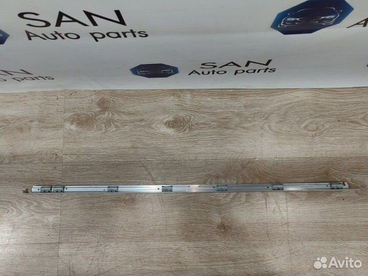 Накладка рамки двери задняя правая Bmw X5 Рест E70