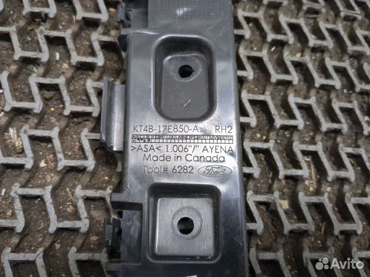 Кронштейн бампера Ford Edge, 2019