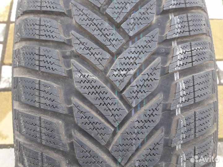 Dunlop SP Winter Sport M3 215/55 R16 93H