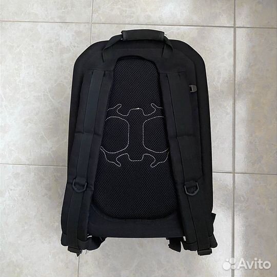 Квадрокоптер DJI Phantom 4