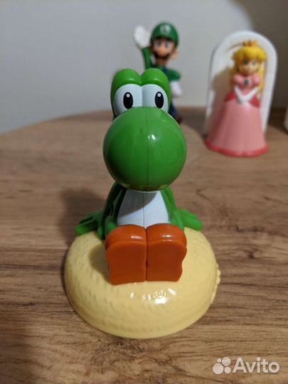 Фигурки по игре Mario из наборов Happy Meal Macdon