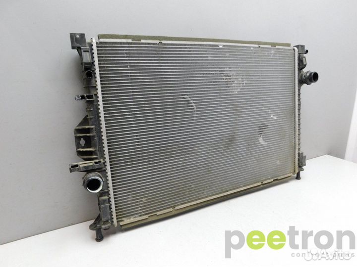 Б/У Б/У Радиатор охлаждения б/у 31368082 volvo