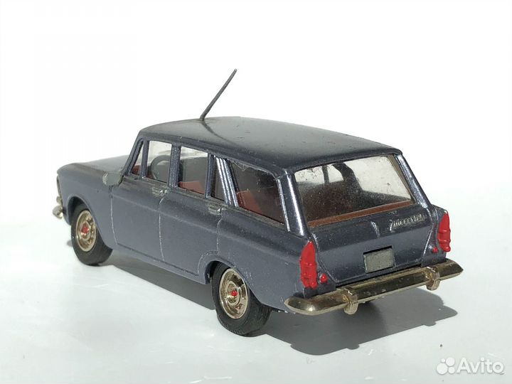 Модель автомобиля Москвич 427 СССР 1:43