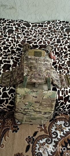 Бронижелет с плитами,полностью в сборе