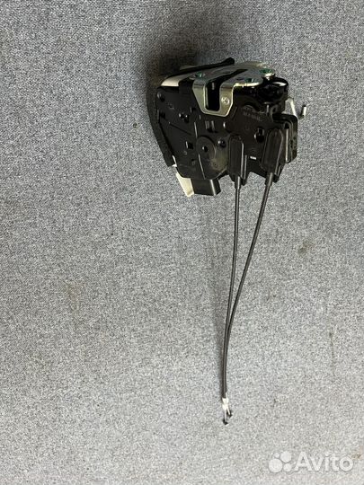 Замок двери передней правой KIA RIO 4