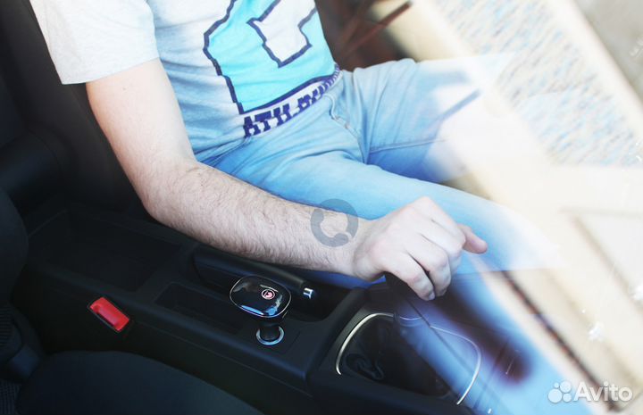 Роутер 3G/4G-WiFi Huawei CarFi E8377s-153 Все Сим