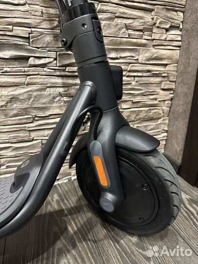 Электросамокат Ninebot KickScooter F25E