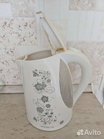 Чайник электрический polaris